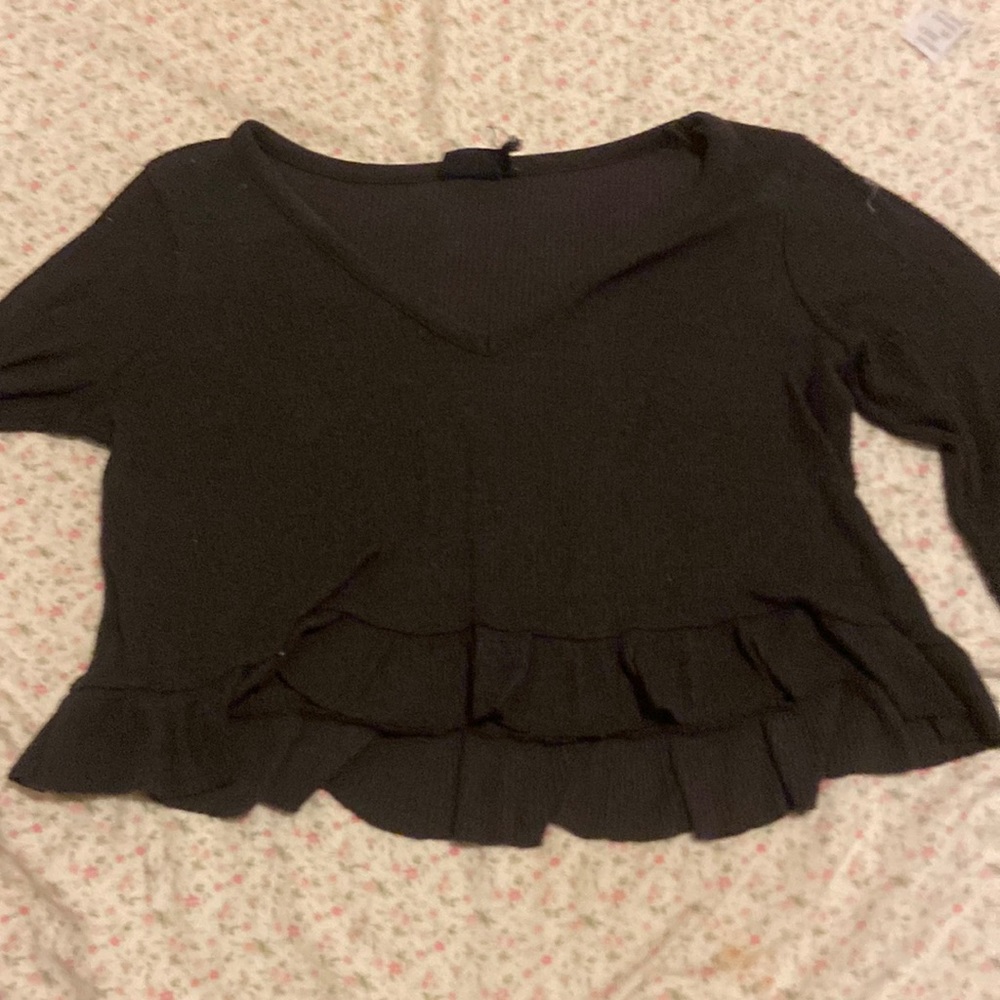 URBAN OUTFITTERS OUT FROM UNDER CROPPED LONG SLEEVE TOP